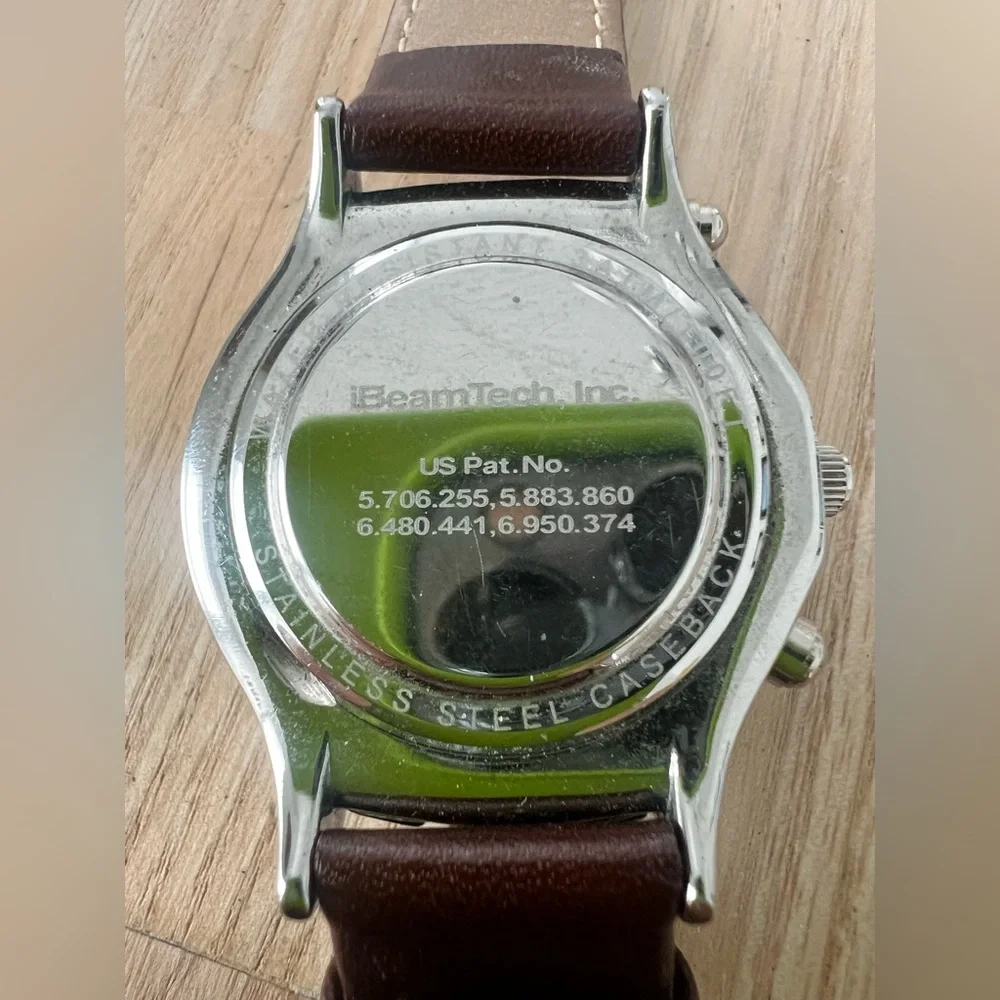 Eddie Bauer ibeam magnifying lens watch NEW BATTERY